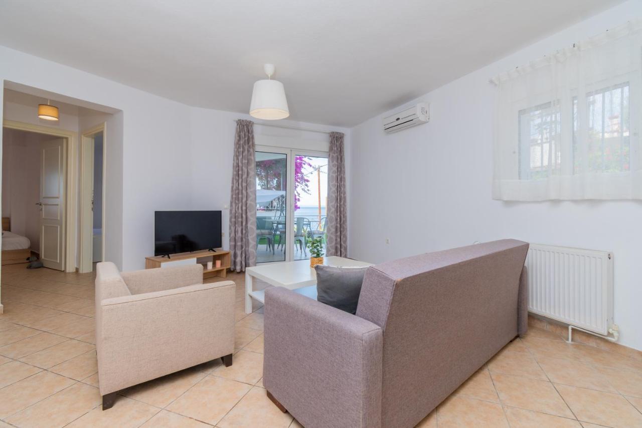 Anesis Seaview Apartment Неос Мармарас Екстериор снимка